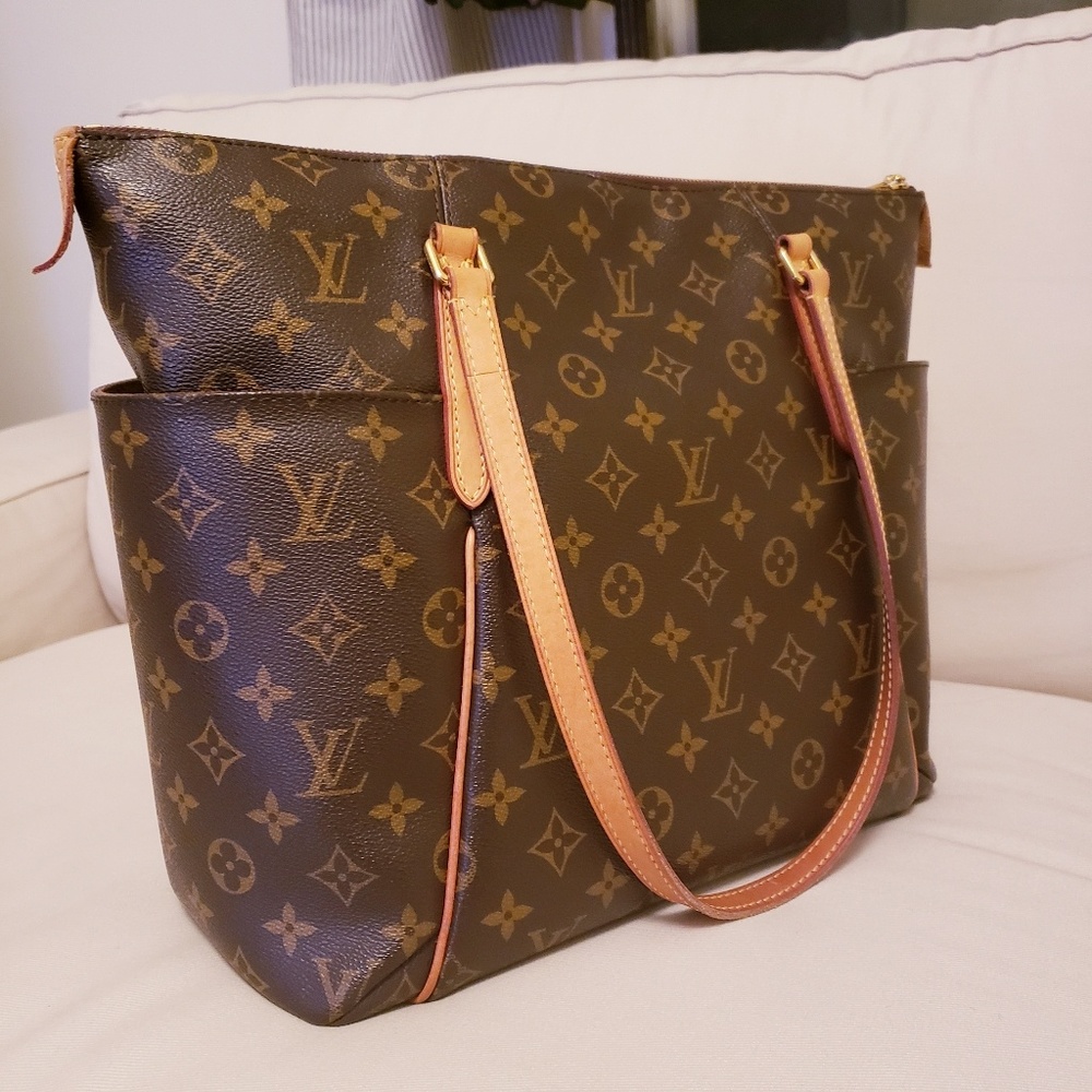 Louis Vuitton | Totally MM Shopper Tote Monogram